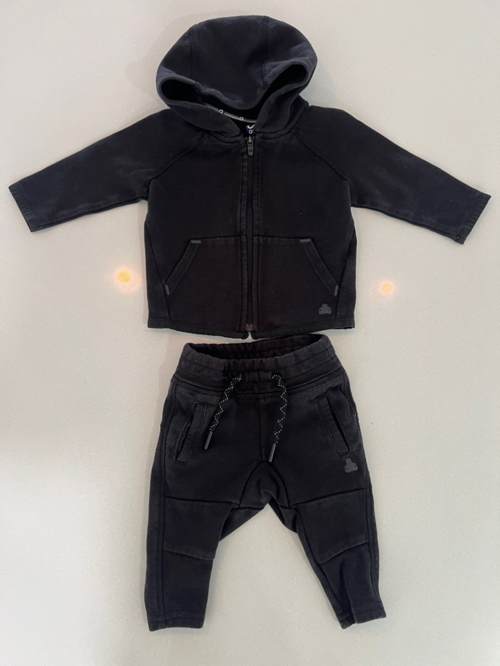 Black GapFit Baby Tech Hooded Zip Jacket & Jogger Set - Size 3-6 M